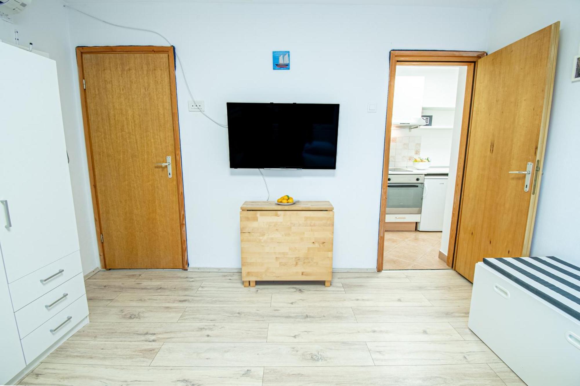 Umag Center Apartment Parking Екстер'єр фото